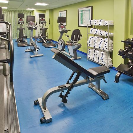 Holiday Inn & Suites Virginia Beach - North Beach By Ihg Bagian luar foto