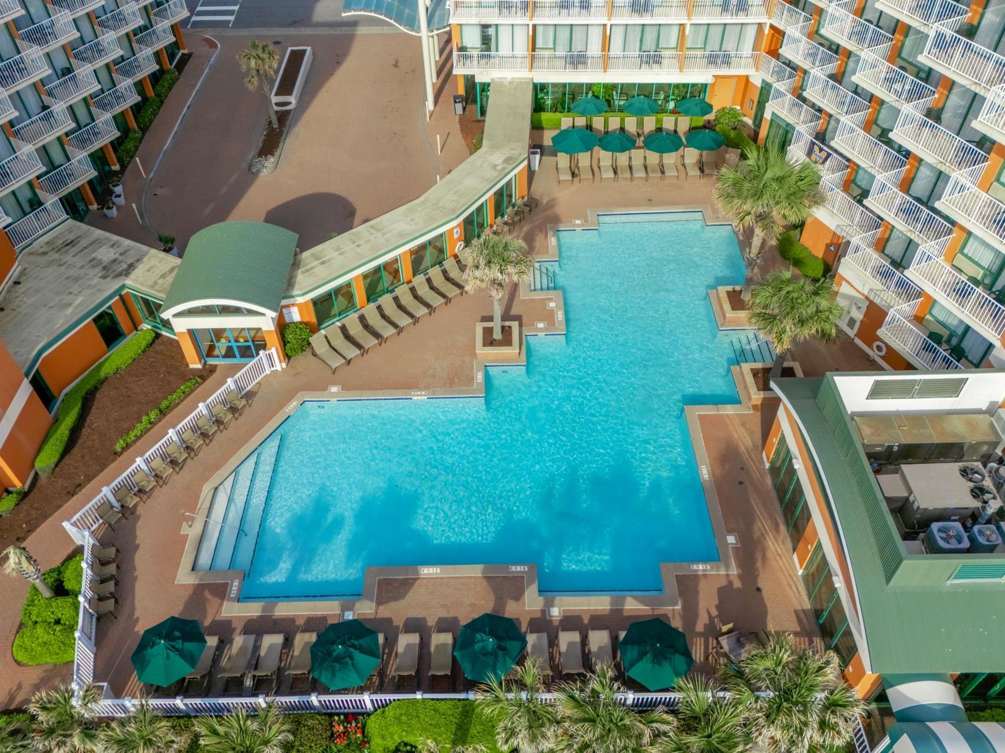 Holiday Inn & Suites Virginia Beach - North Beach By Ihg Bagian luar foto