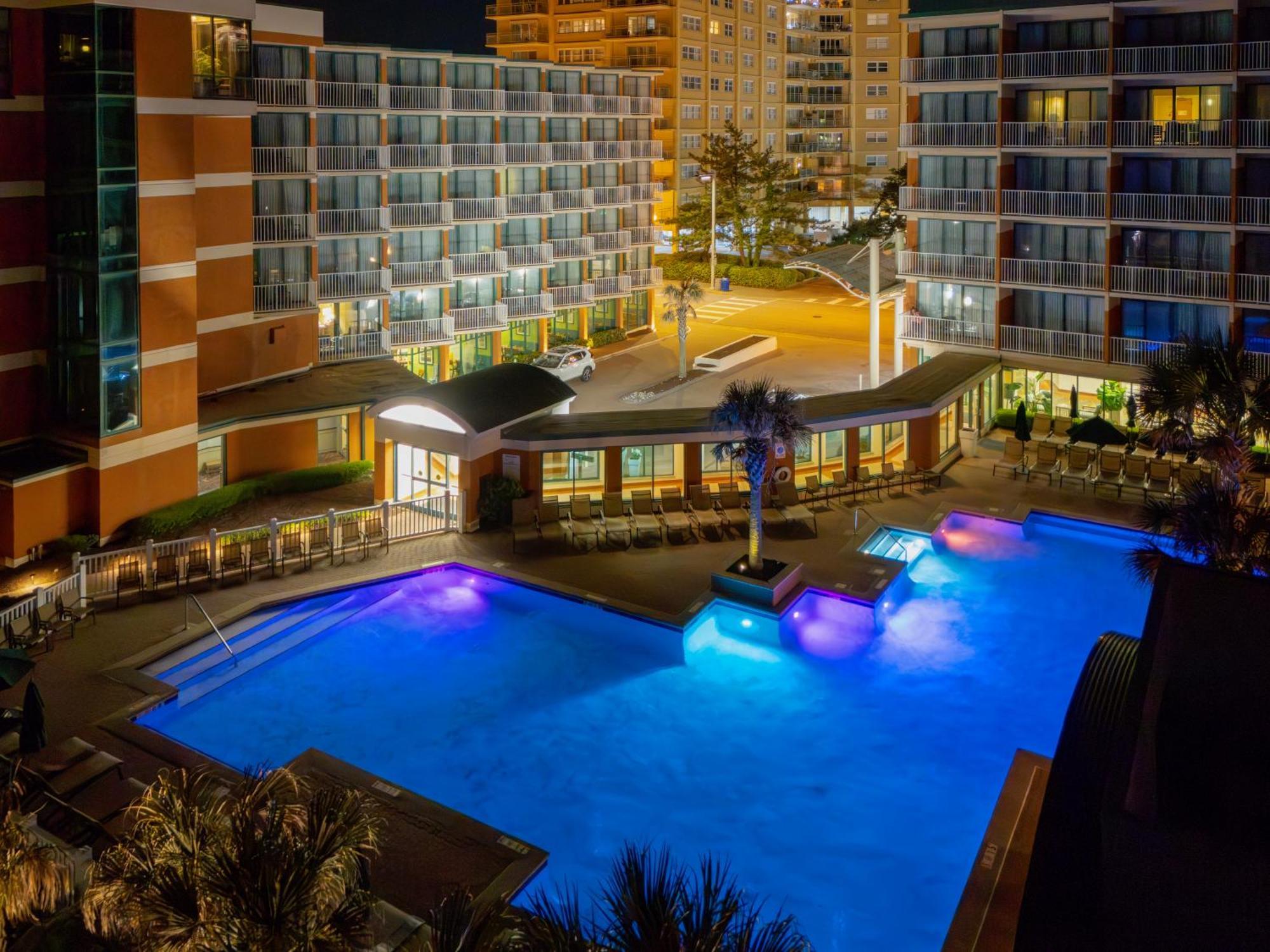 Holiday Inn & Suites Virginia Beach - North Beach By Ihg Bagian luar foto